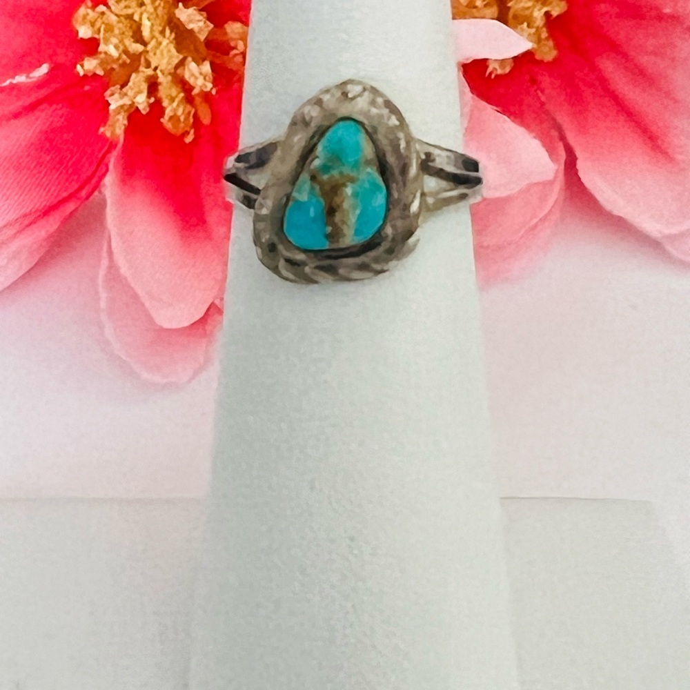 Vintage native Turquoise Silver Ring size 4